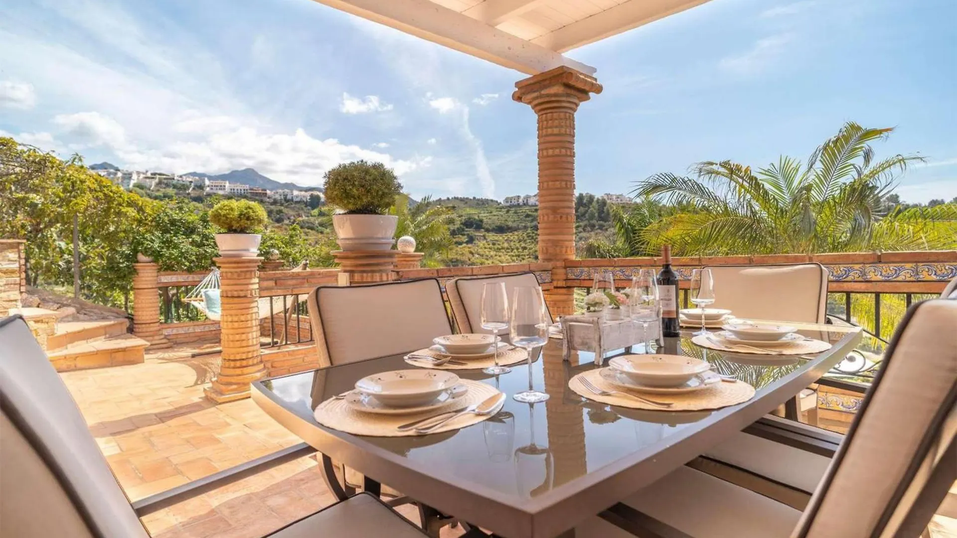 Villa Viewpoint: Private Pool Sleeps 6 Views Frigiliana 0*,