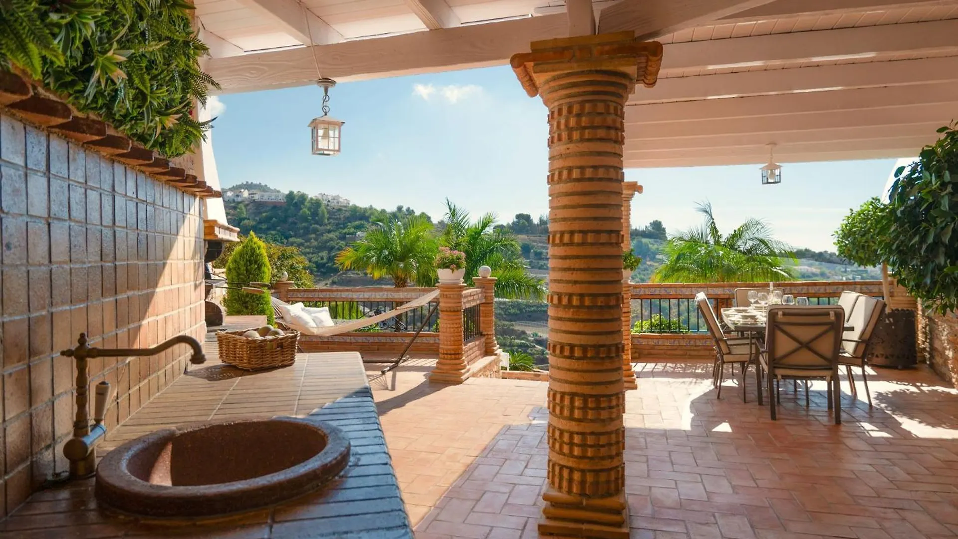 Villa Viewpoint: Private Pool Sleeps 6 Views Frigiliana 0*,  Spain