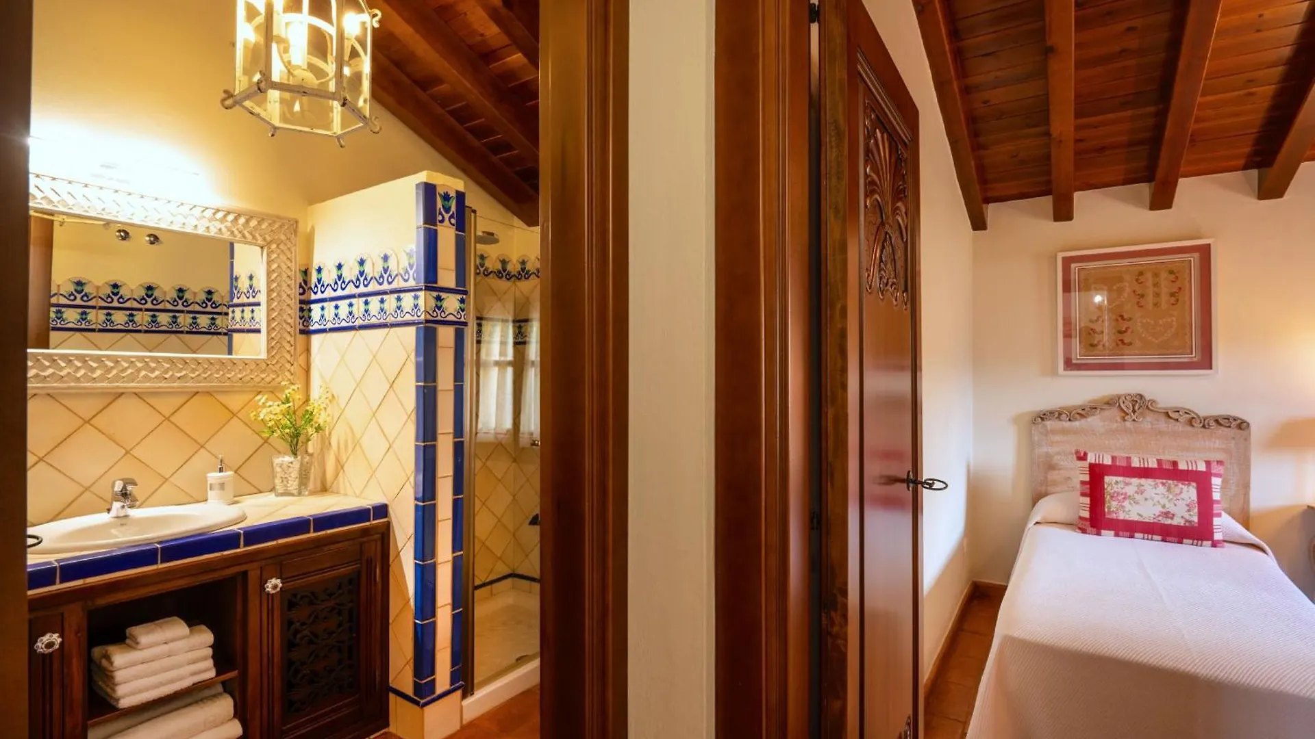 Villa Viewpoint: Private Pool Sleeps 6 Views Frigiliana 0*,  Spain