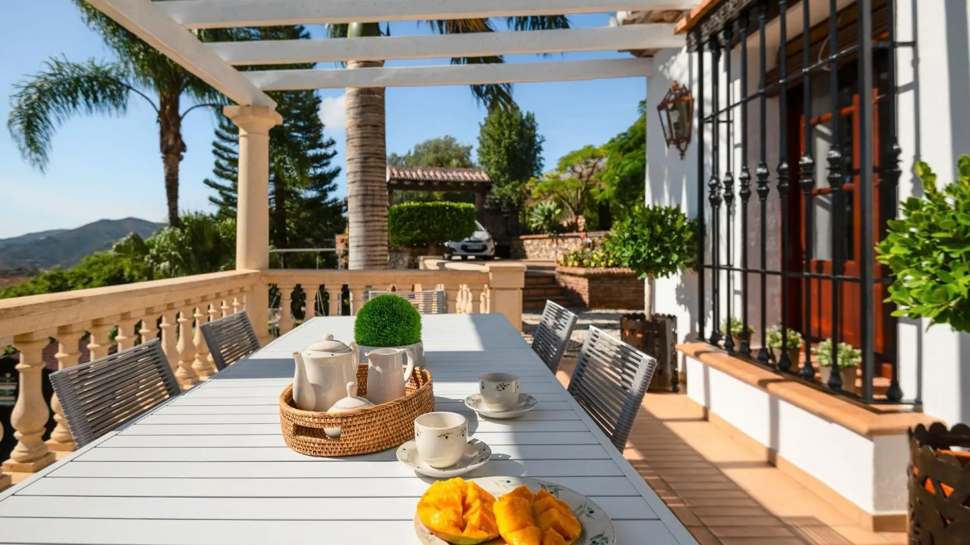 Villa Viewpoint: Private Pool Sleeps 6 Views Frigiliana