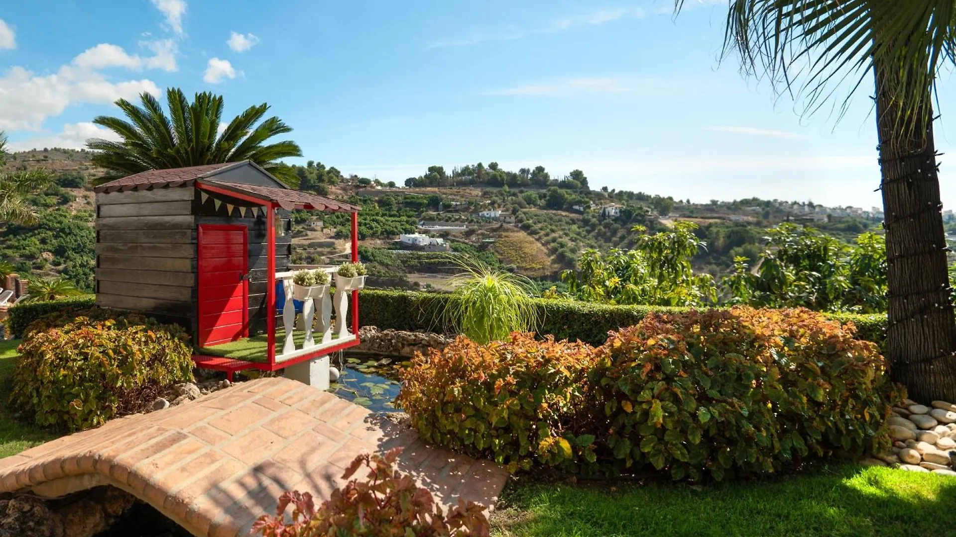 Villa Viewpoint: Private Pool Sleeps 6 Views Frigiliana Spain