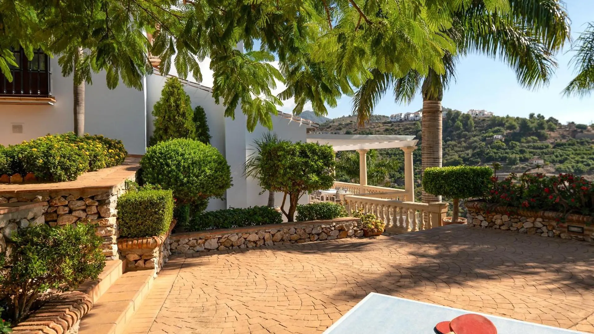 Villa Viewpoint: Private Pool Sleeps 6 Views Frigiliana
